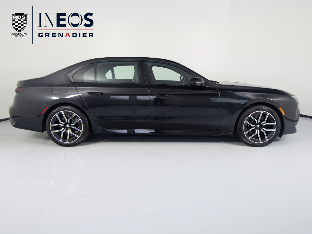 Used 2023 BMW 760i xDrive AWD/4WD image 5