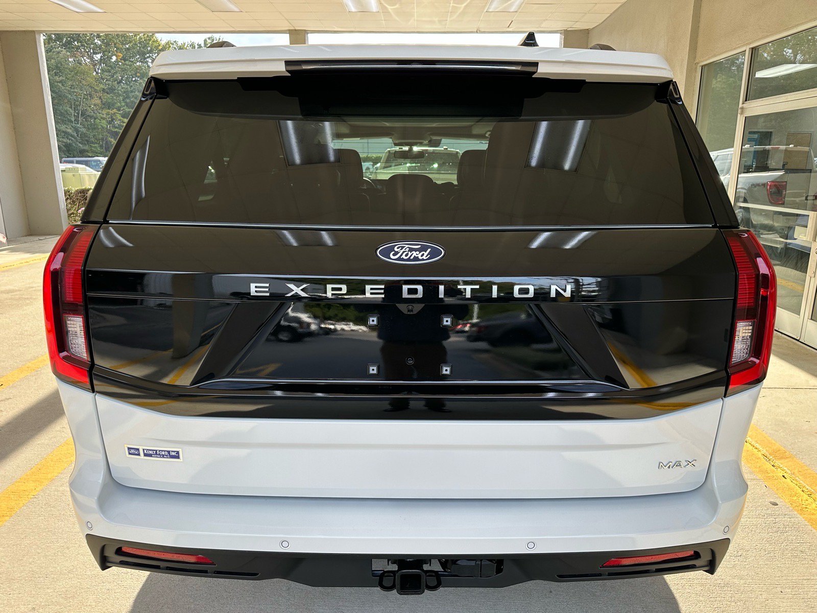 New 2027 Ford Expedition Max Active RWD image 10
