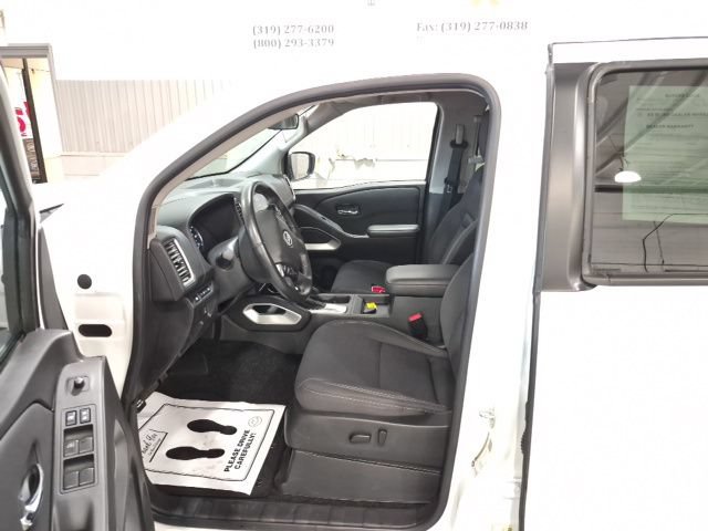 Certified 2022 Nissan Frontier SV AWD/4WD image 9