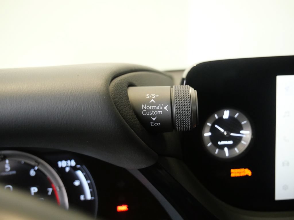 Certified 2023 Lexus ES 350 F Sport w/ Accessory Package (Z2) FWD image 38