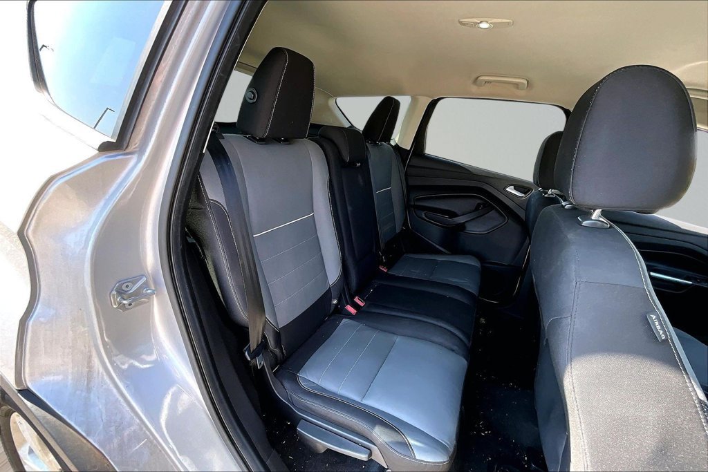 Used 2015 Ford Escape SE FWD image 24