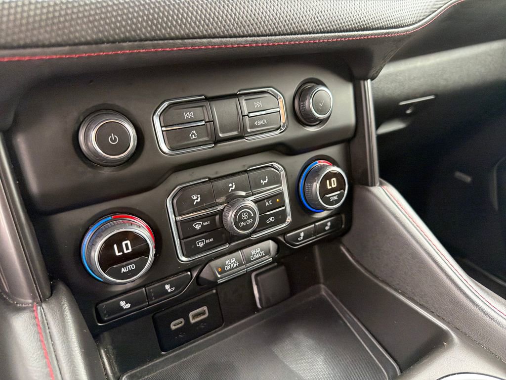 Used 2024 Chevrolet Suburban RST RWD image 45