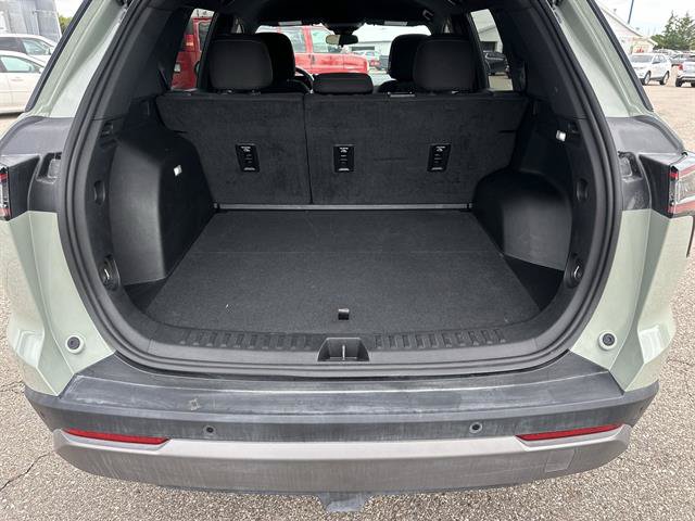 Used 2025 Chevrolet Equinox LT AWD/4WD image 18