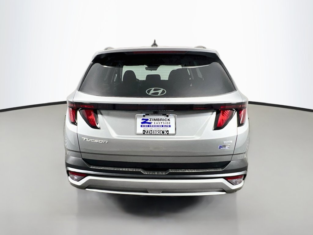 Certified 2025 Hyundai Tucson SEL AWD/4WD image 6