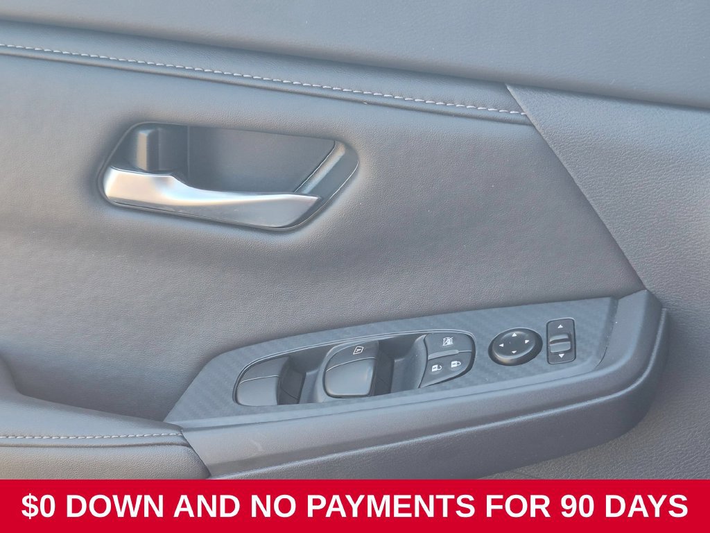 Used 2025 Nissan Sentra SV FWD image 10
