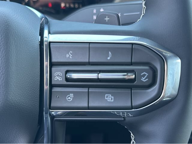 New 2026 GMC Acadia Denali Ultimate w/ LPO, Floor Liner Package AWD/4WD image 33