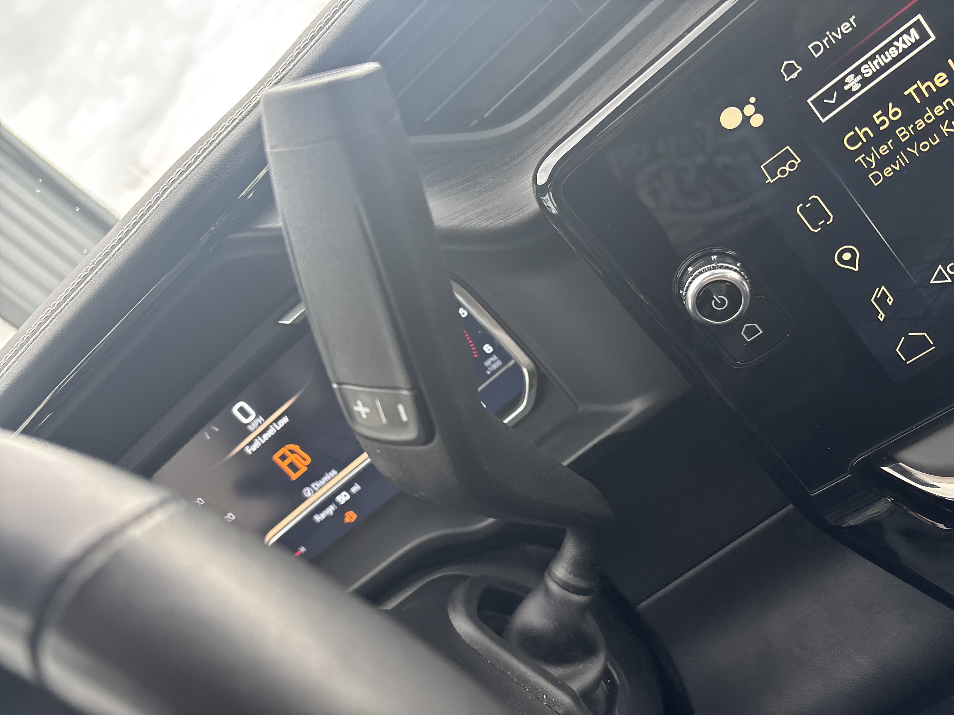 Used 2024 GMC Sierra 2500 AT4X image 24