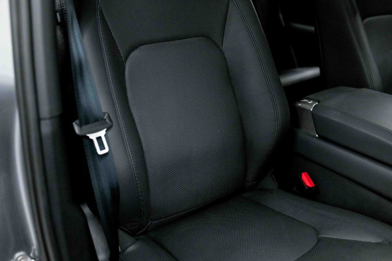 Used 2023 Land Rover Defender 130 SE image 77