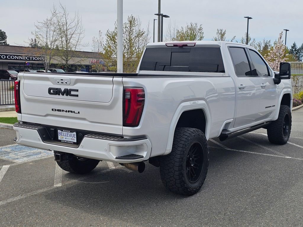 Used 2024 GMC Sierra 3500 Denali Ultimate AWD/4WD image 5