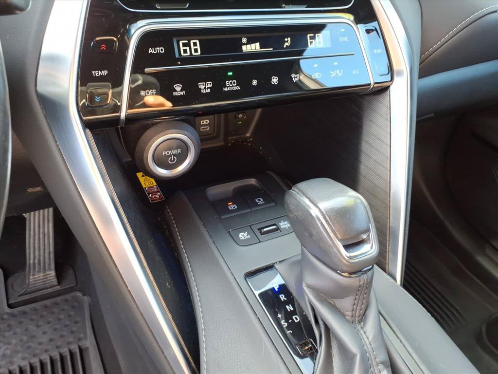 Used 2023 Toyota Venza Limited AWD/4WD image 33