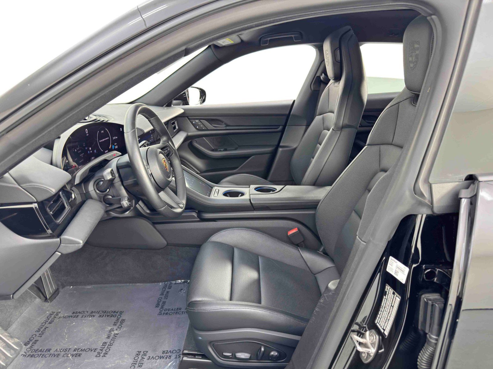 Used 2023 Porsche Taycan 4 Cross Turismo w/ Premium Package image 17