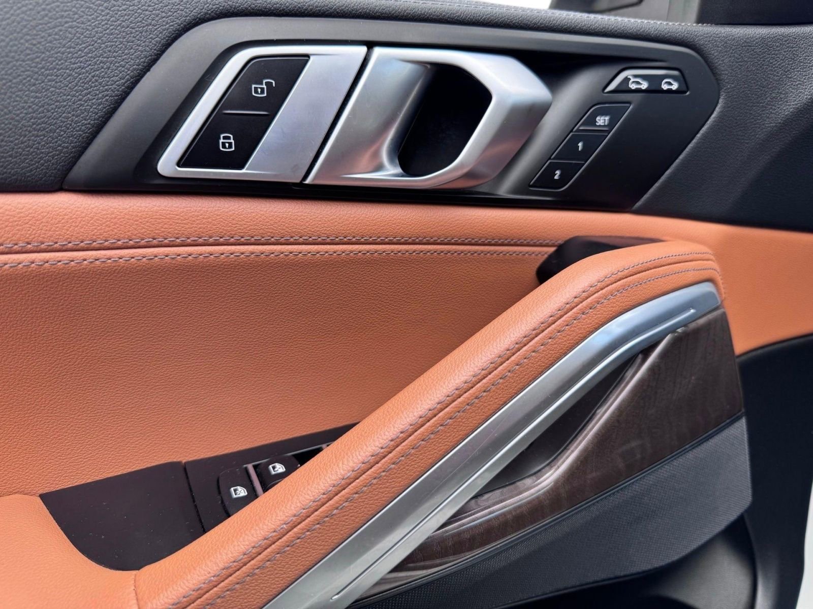 Used 2022 BMW X6 xDrive40i image 11