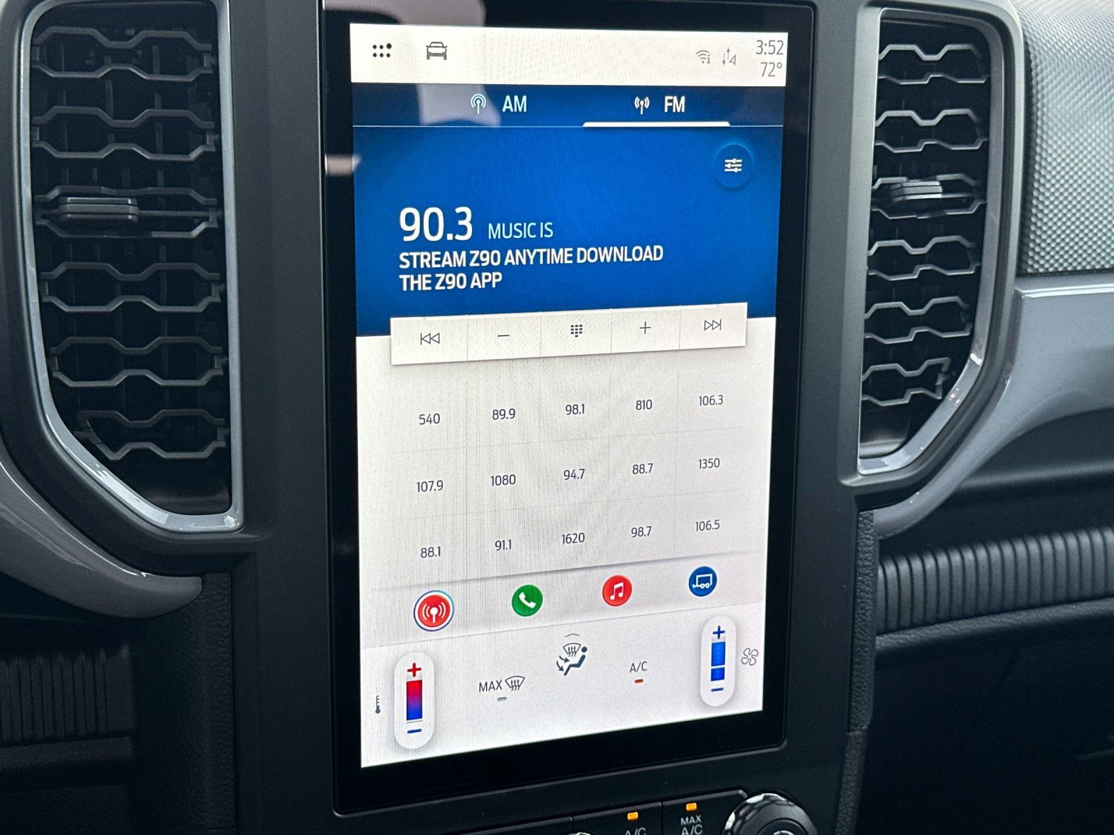 New 2025 Ford Ranger XL RWD image 19
