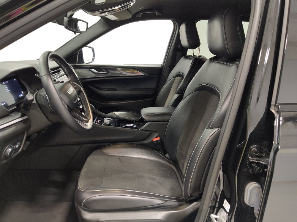 Used 2022 Jeep Grand Cherokee Altitude AWD/4WD image 17