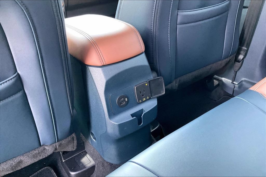 Used 2022 Ford Maverick Lariat w/ Lariat Luxury Package FWD image 13