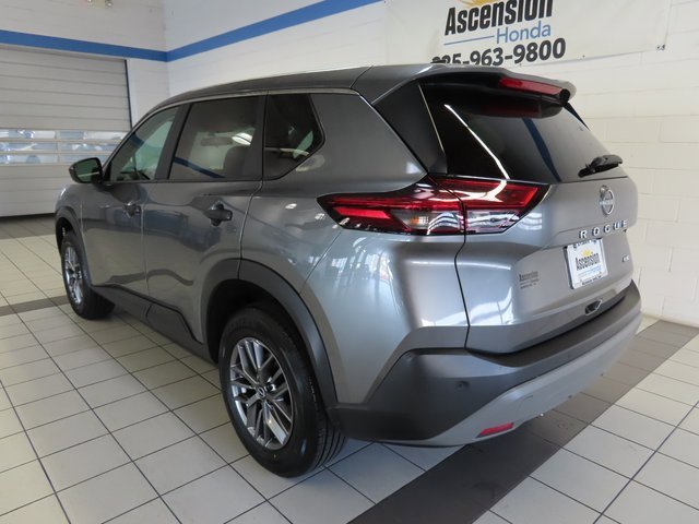 Used 2023 Nissan Rogue S image 11