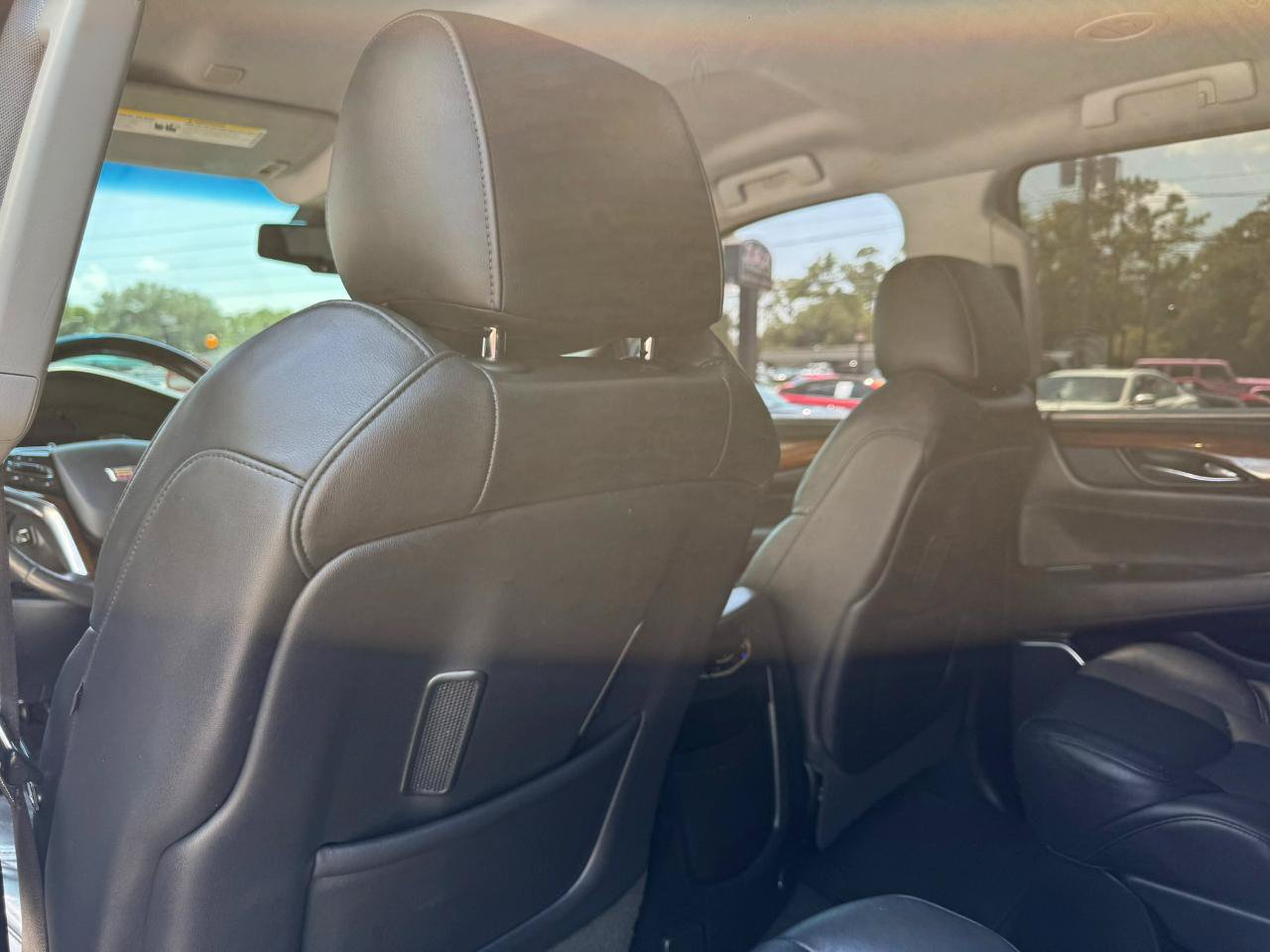 Used 2017 Cadillac Escalade 2WD image 27