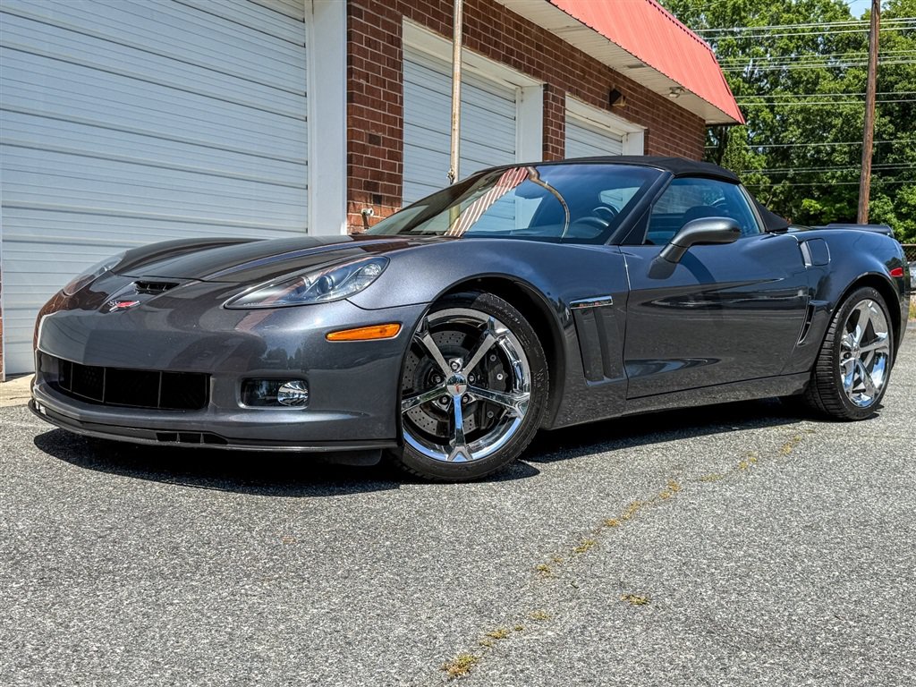 Used 2012 Chevrolet Corvette Grand Sport w/ 3LT Preferred Equipment Group RWD image 2