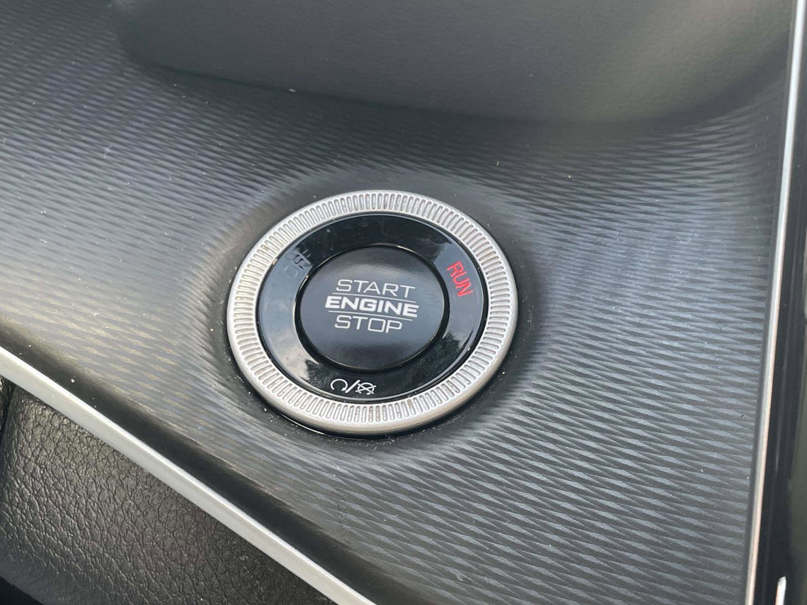 Used 2024 Jeep Grand Cherokee Laredo w/ MOPAR Finishing Package image 5