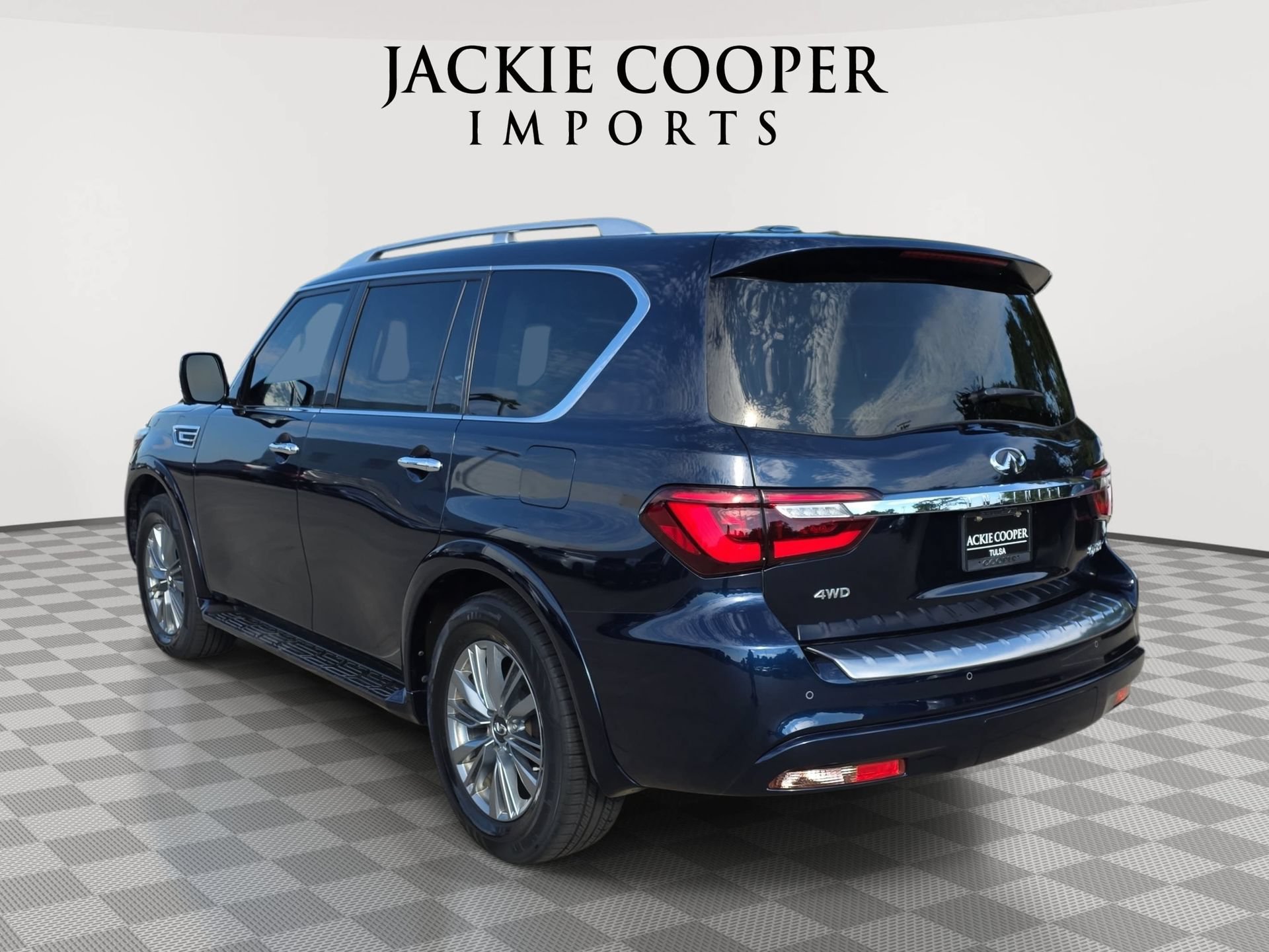 Used 2022 INFINITI QX80 Luxe w/ Cargo Package AWD/4WD image 7