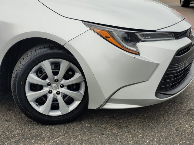 Used 2023 Toyota Corolla LE image 9