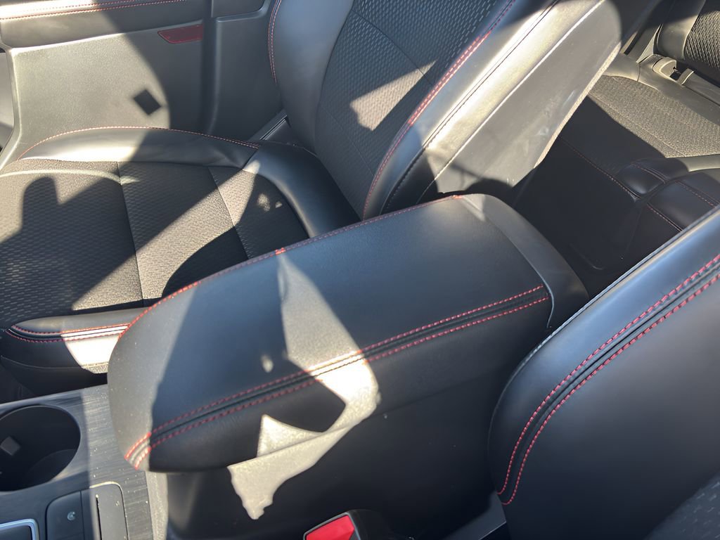 Used 2025 Ford Escape ST-Line image 24