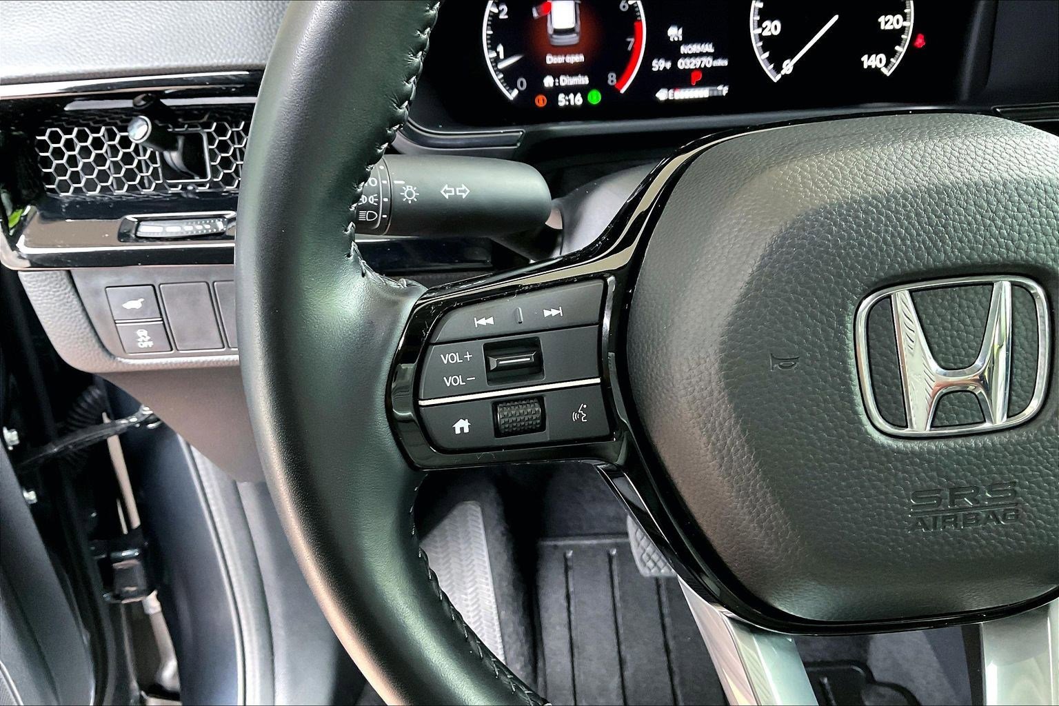 Used 2025 Honda CR-V EX-L image 11