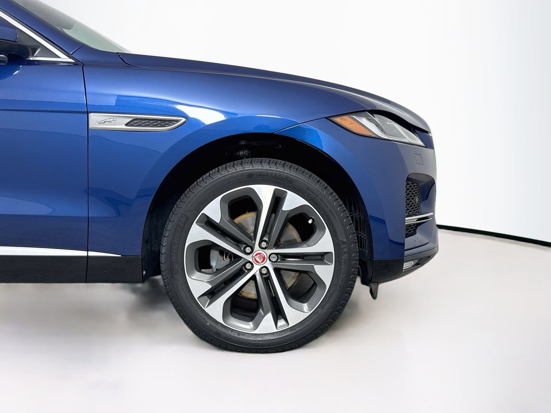 Used 2023 Jaguar F-PACE S AWD/4WD image 27