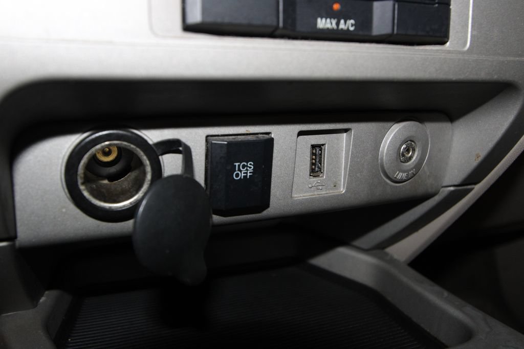 Used 2011 Ford Escape XLT w/ 201A Rapid Spec Order Code FWD image 13