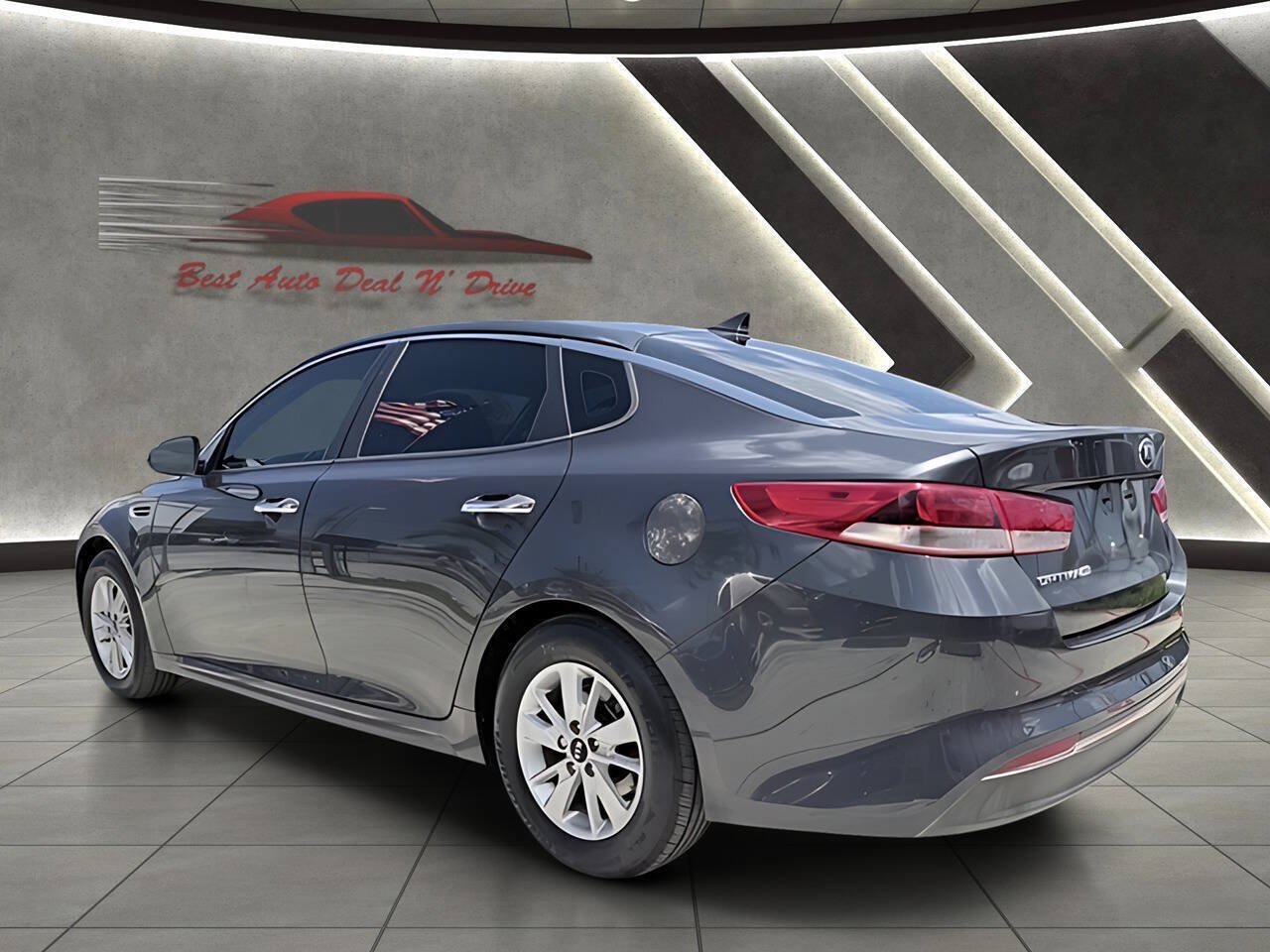 Used 2017 Kia Optima LX w/ Convenience Package FWD image 6