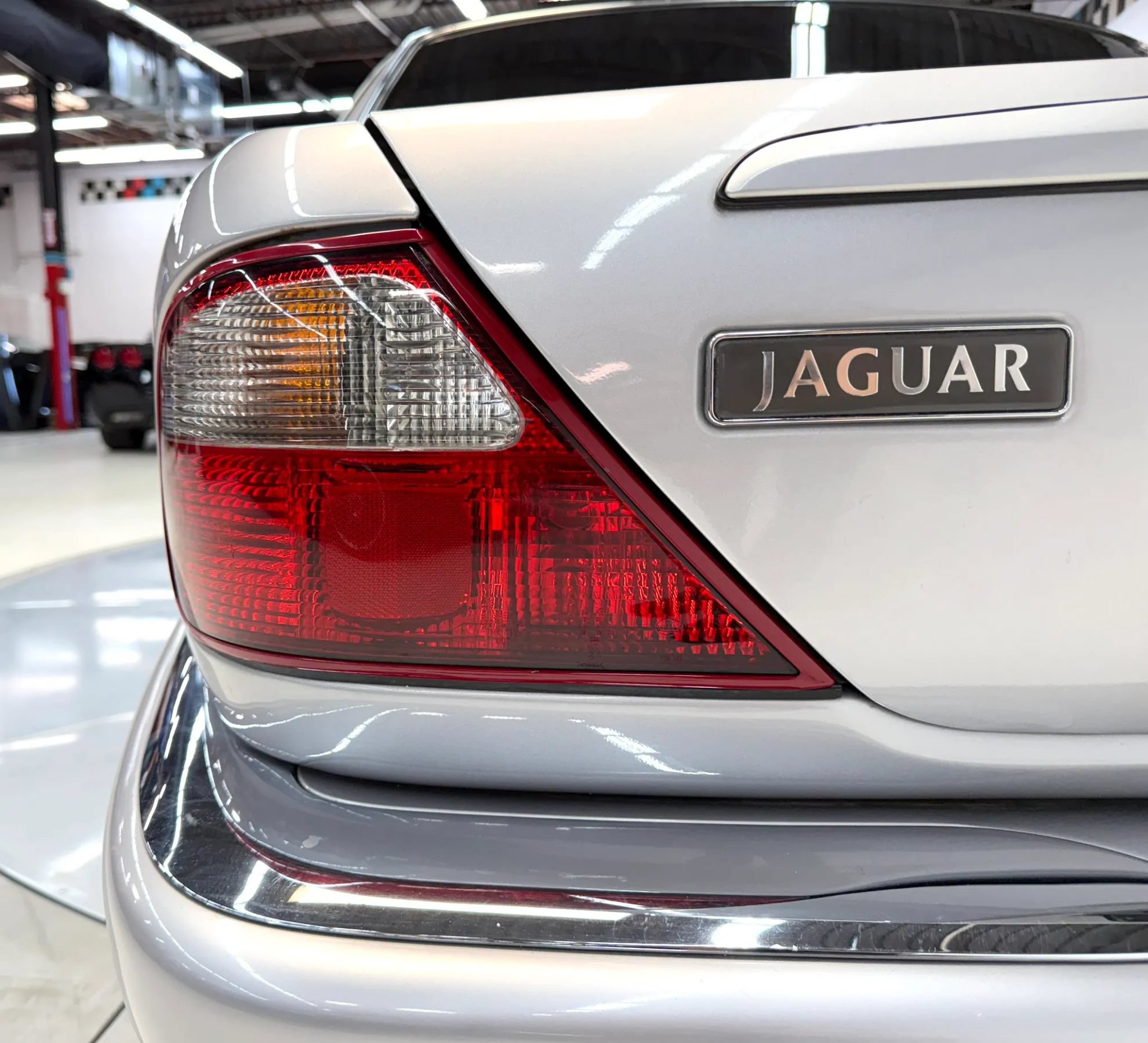 Used 2000 Jaguar XJ8 RWD image 38