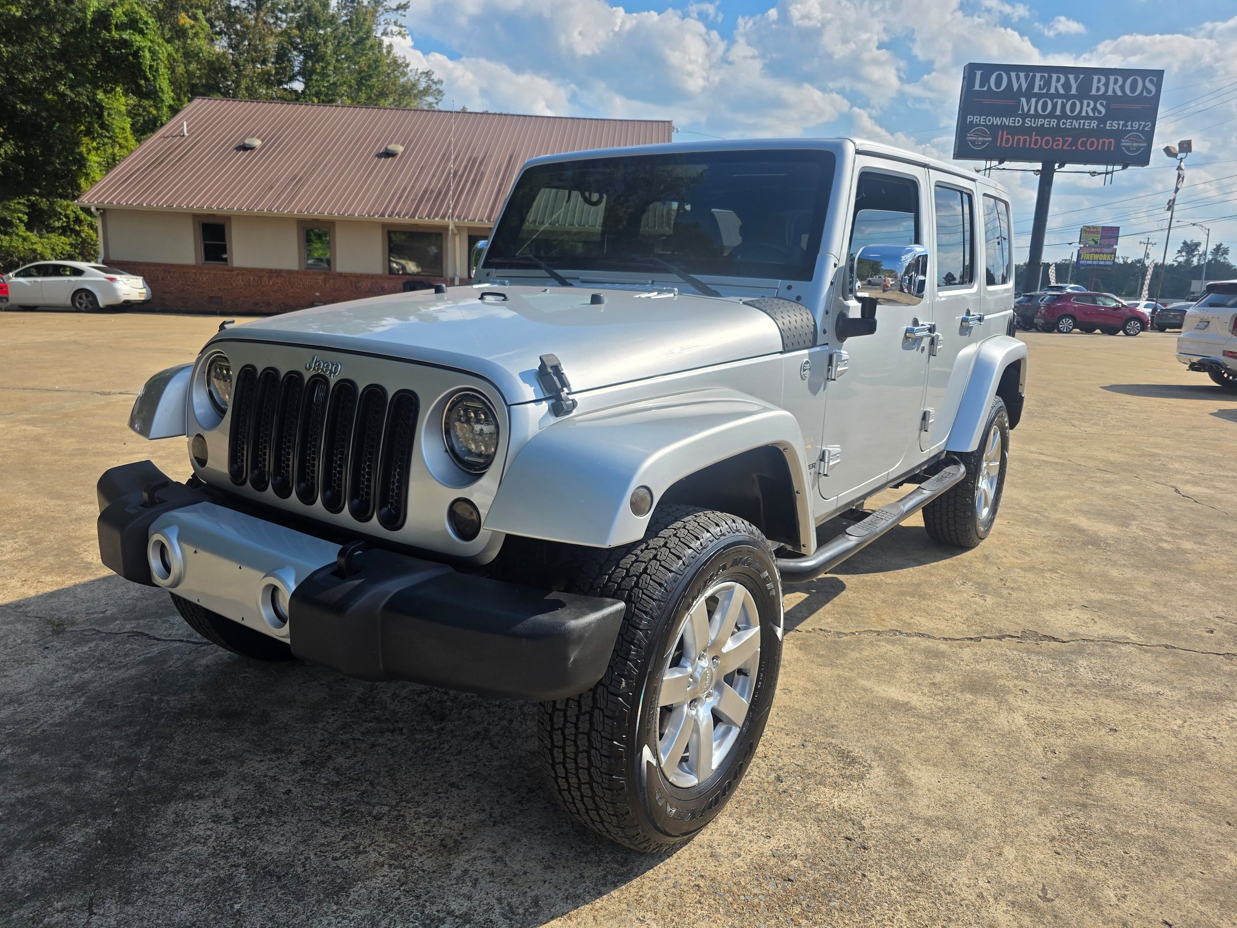 Used 2012 Jeep Wrangler Unlimited Sahara w/ Connectivity Group
