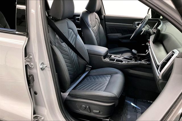 Used 2024 Kia Sorento SX Prestige image 8