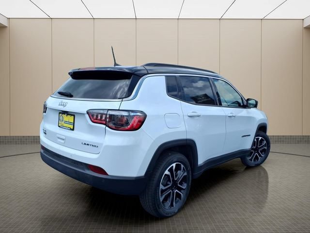 Used 2024 Jeep Compass Limited AWD/4WD image 8