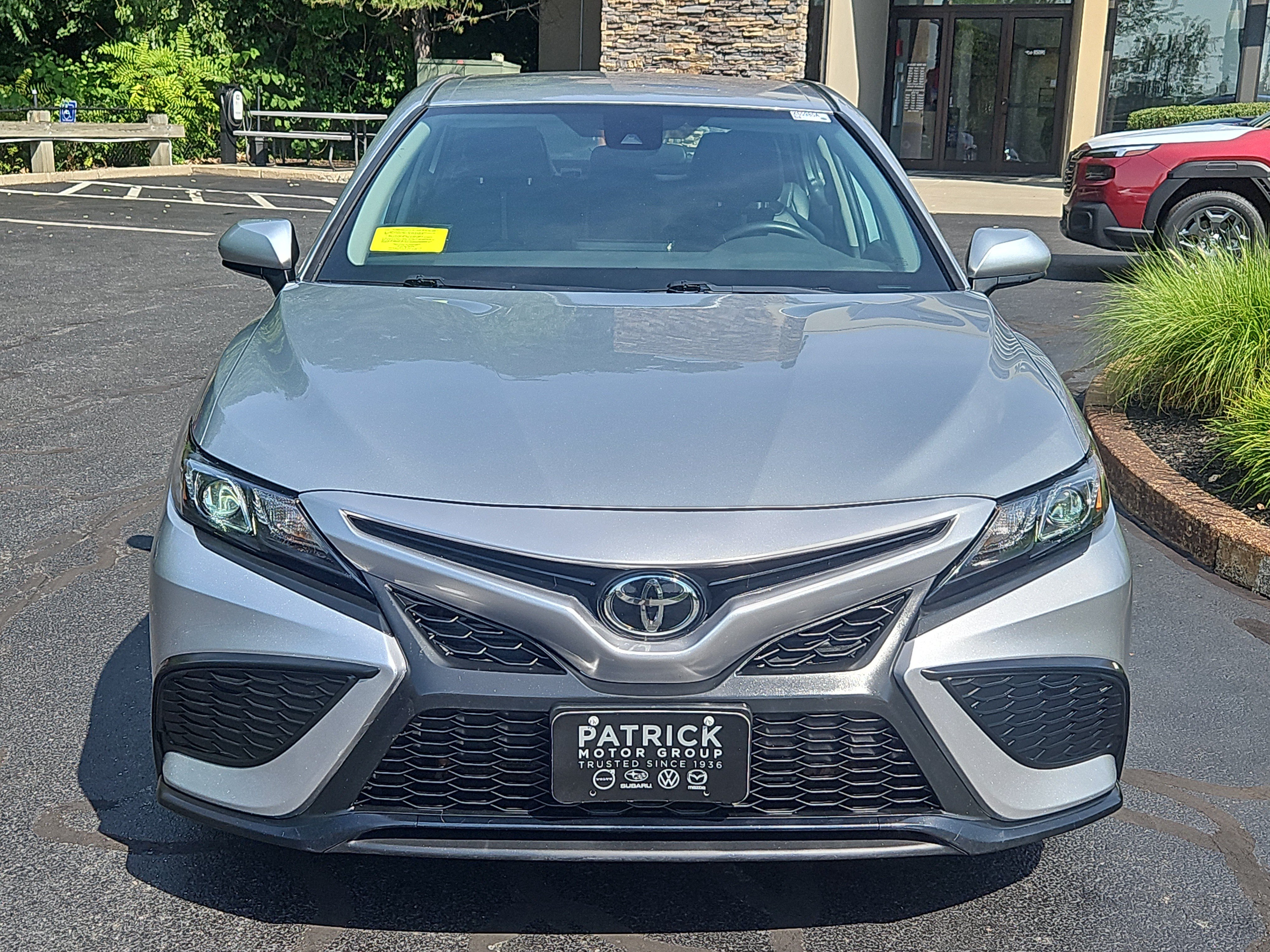 Used 2021 Toyota Camry SE AWD/4WD image 17