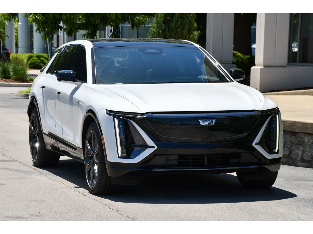 Certified 2024 Cadillac Lyriq Sport w/ LPO, Floor Liner Package AWD/4WD image 2