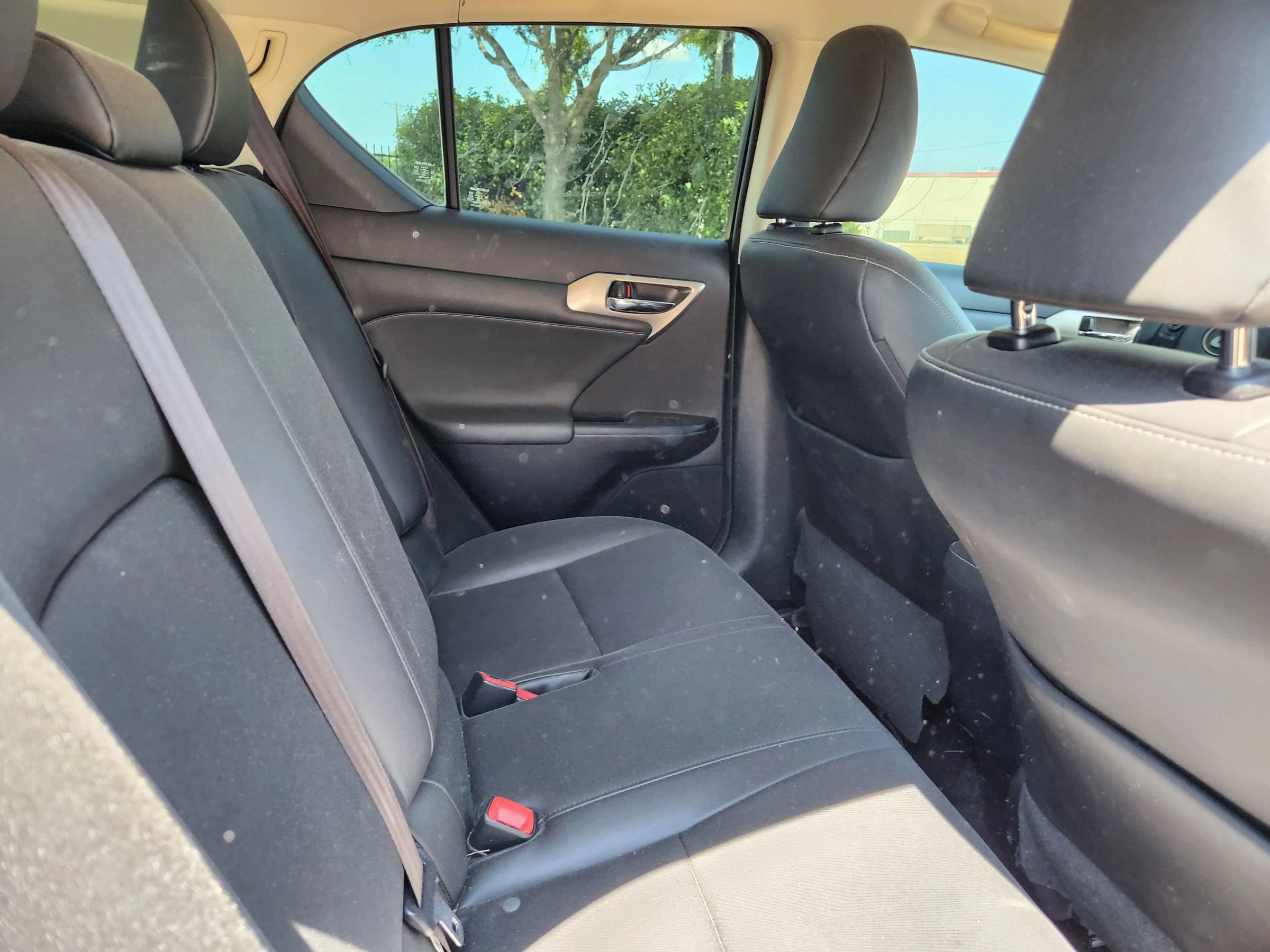 Used 2016 Lexus CT 200h FWD image 12