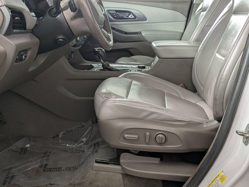 Used 2018 Chevrolet Traverse Premier image 12