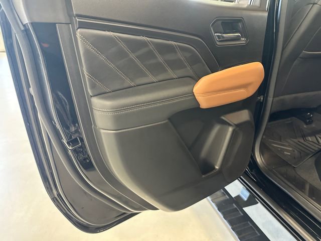 Used 2025 GMC Canyon AT4 w/ AT4 Premium Package image 34