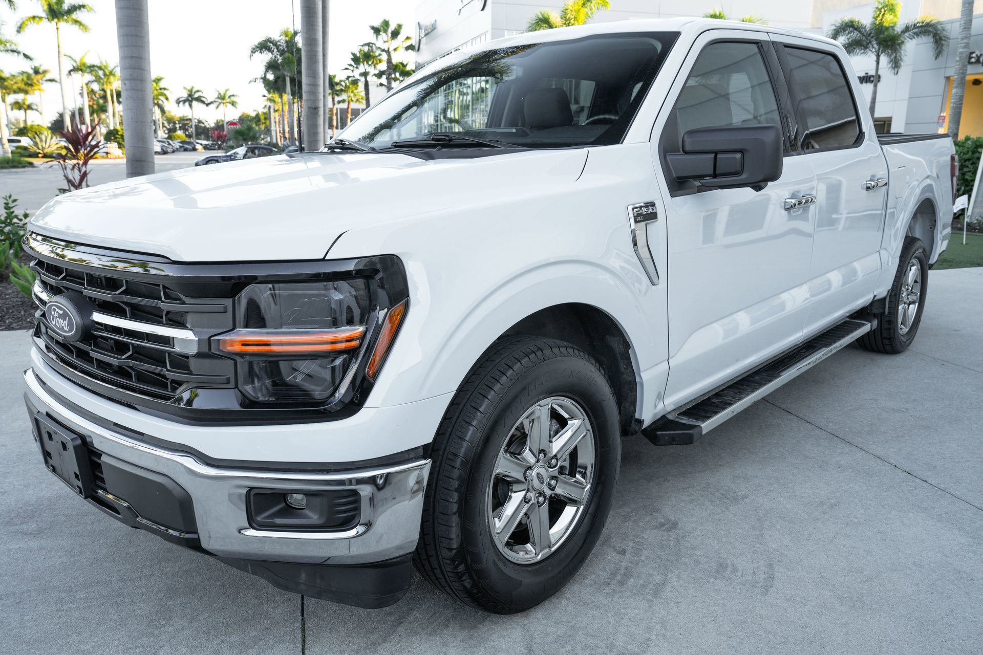 Used 2024 Ford F150 XLT w/ Mobile Office Package image 5