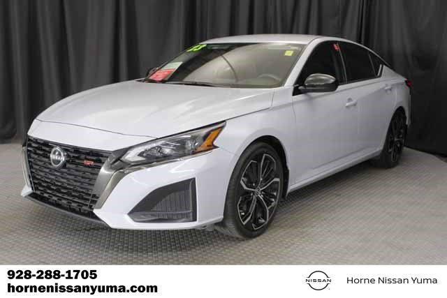 Certified 2023 Nissan Altima 2.5 SR image 3