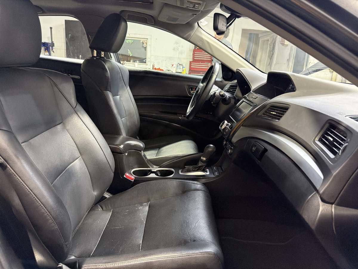 Used 2016 Acura ILX w/ Technology Plus Package image 28
