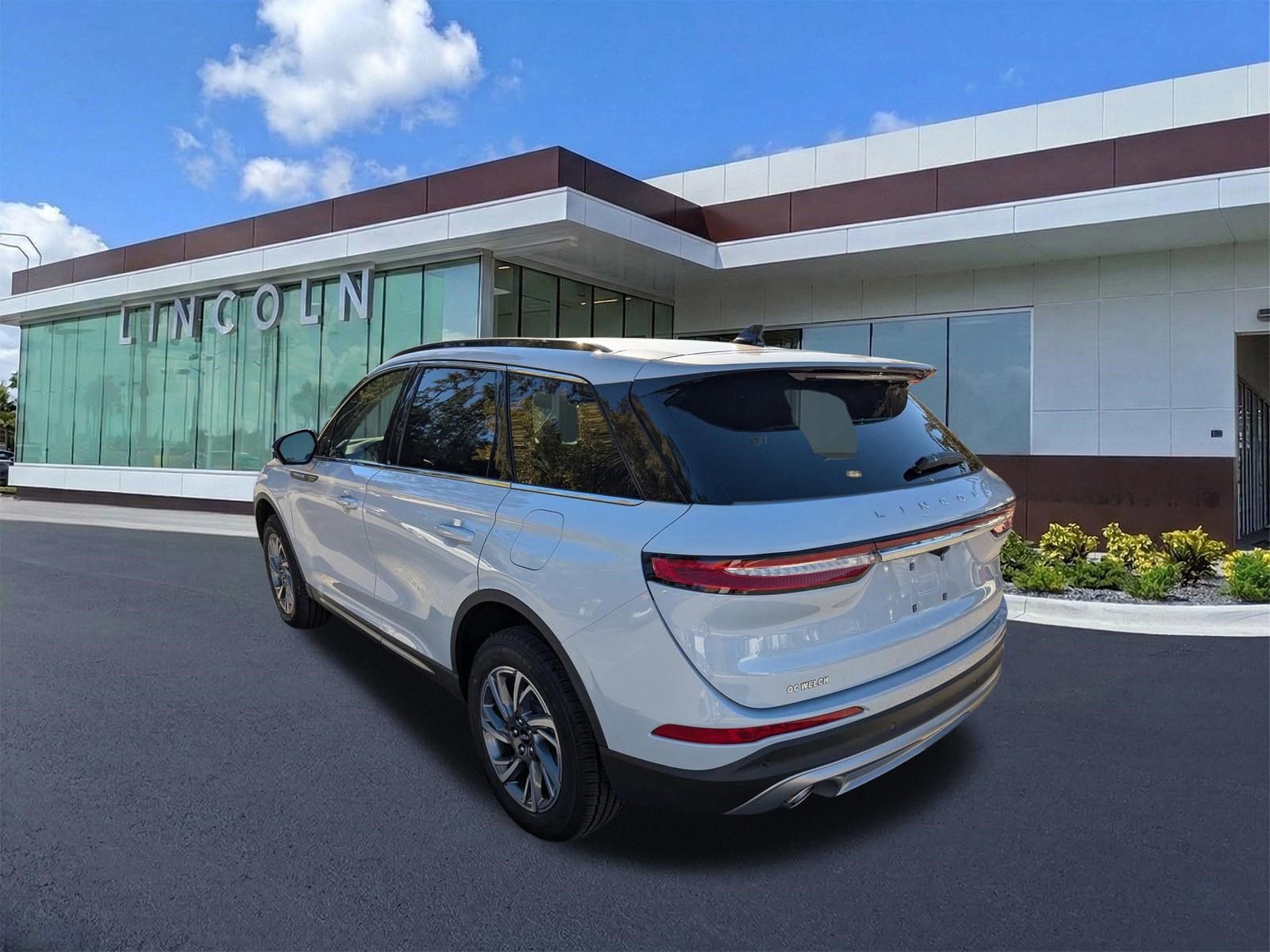 New 2026 Lincoln Corsair Premiere image 7