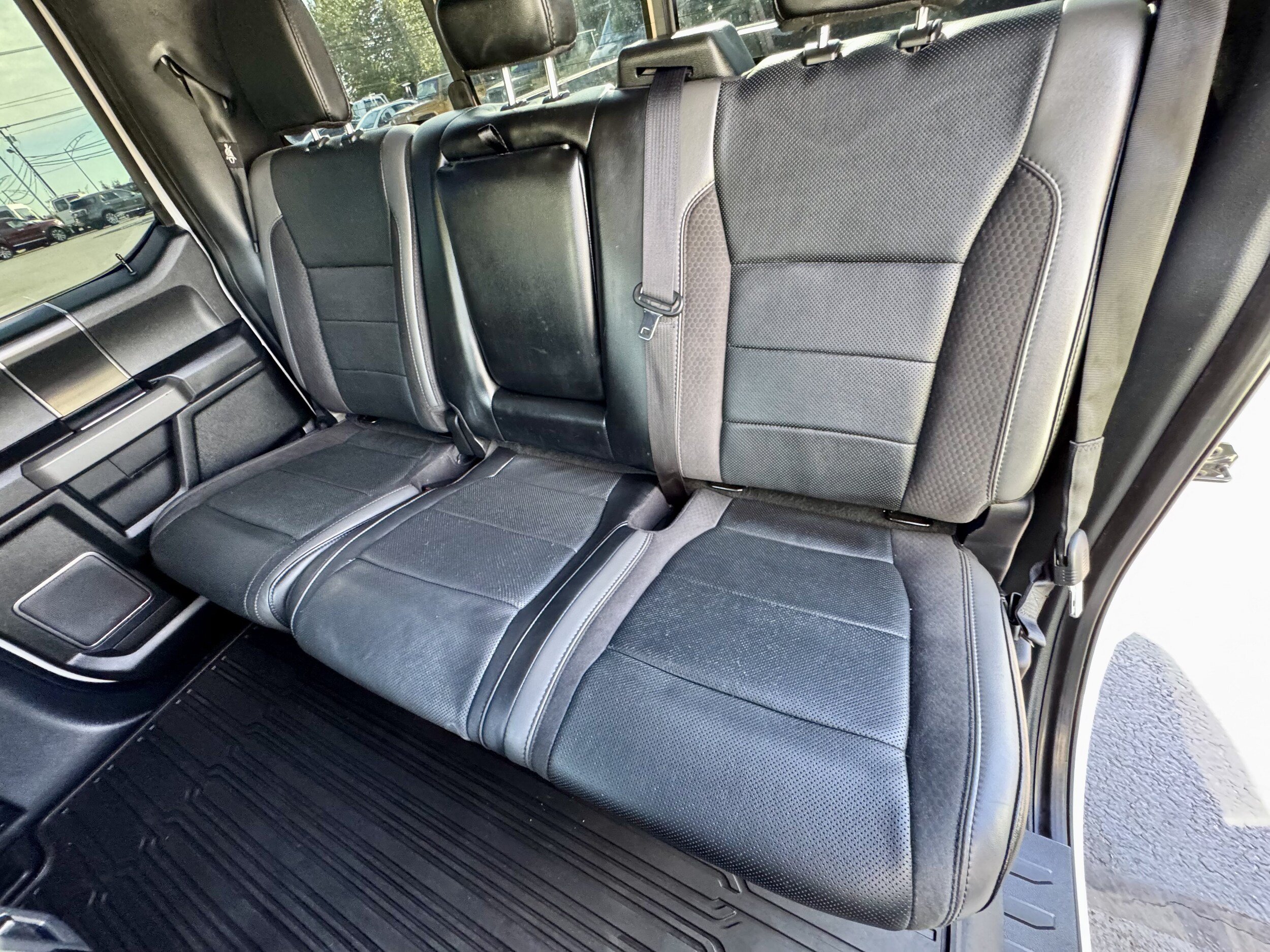 Used 2019 Ford F150 Raptor w/ Equipment Group 802A Luxury AWD/4WD image 14