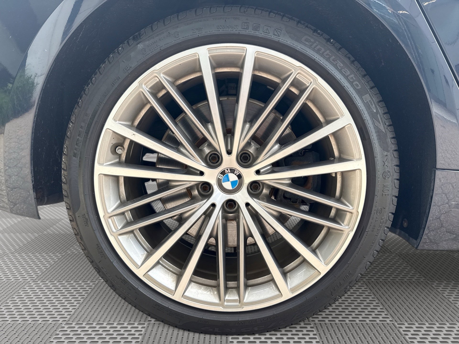 Used 2018 BMW 540i RWD image 30