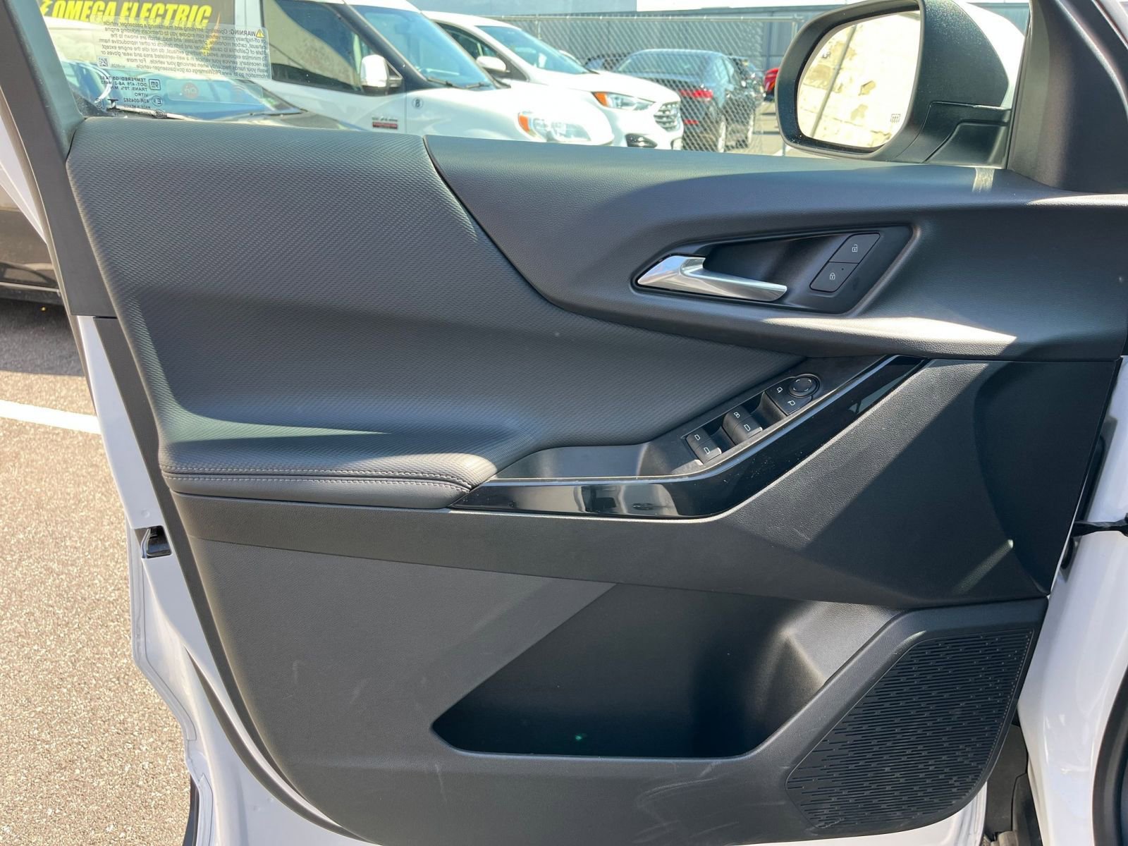 Used 2025 Chevrolet Equinox LT FWD image 18