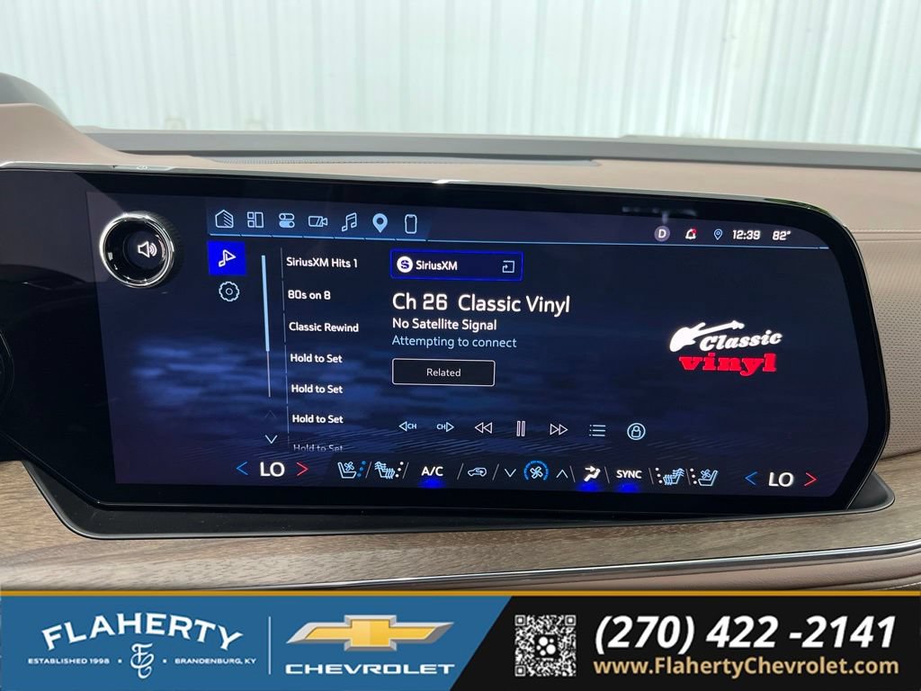 Used 2025 Chevrolet Suburban High Country AWD/4WD image 30