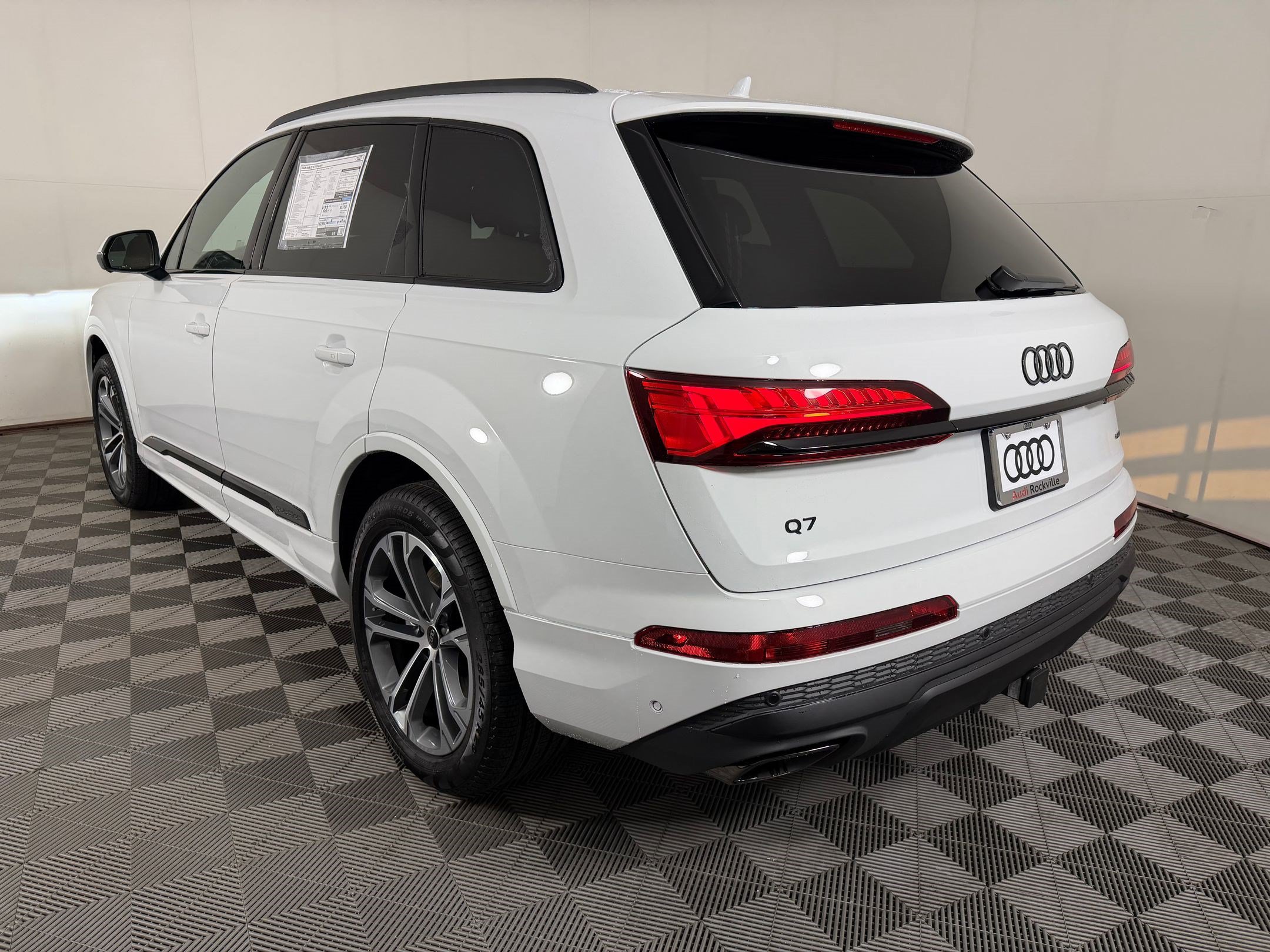 New 2026 Audi Q7 2.0T Premium AWD/4WD image 3