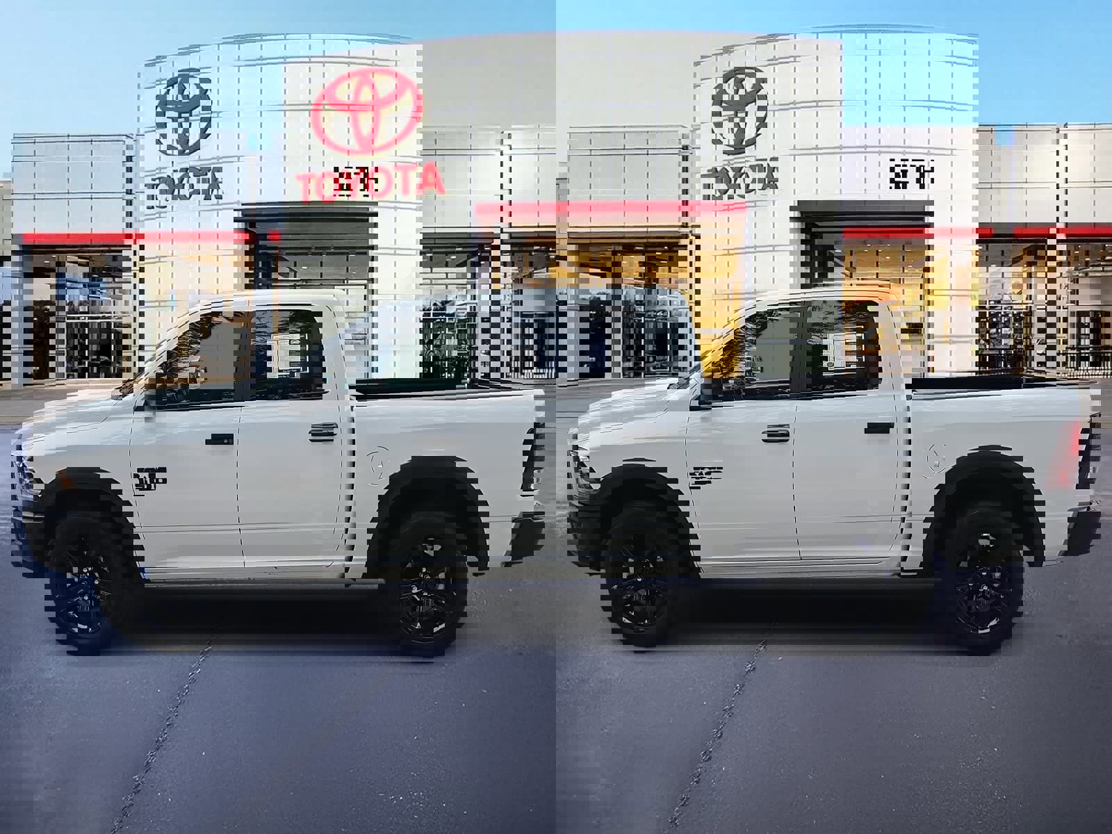 Used 2024 RAM 1500 Classic Warlock image 8