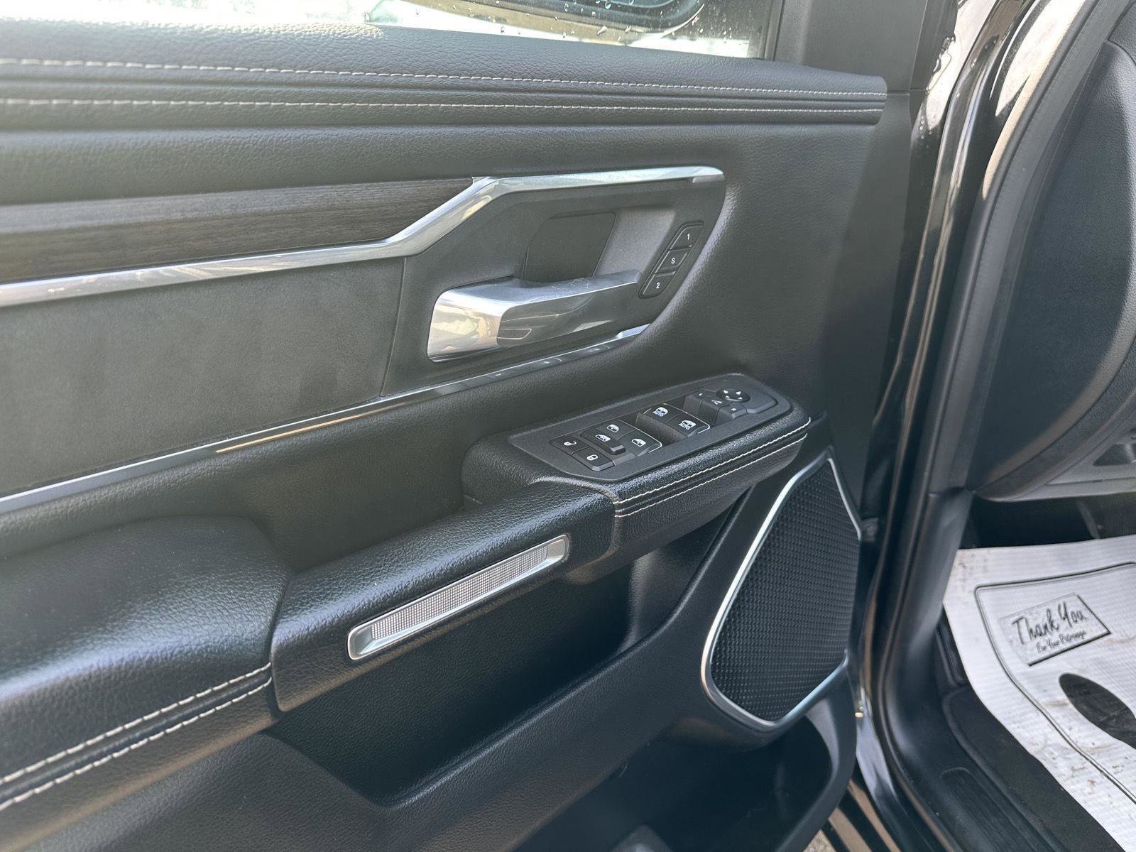 Used 2025 RAM 1500 Laramie image 16